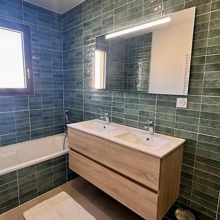 Neuve Avec Piscine *